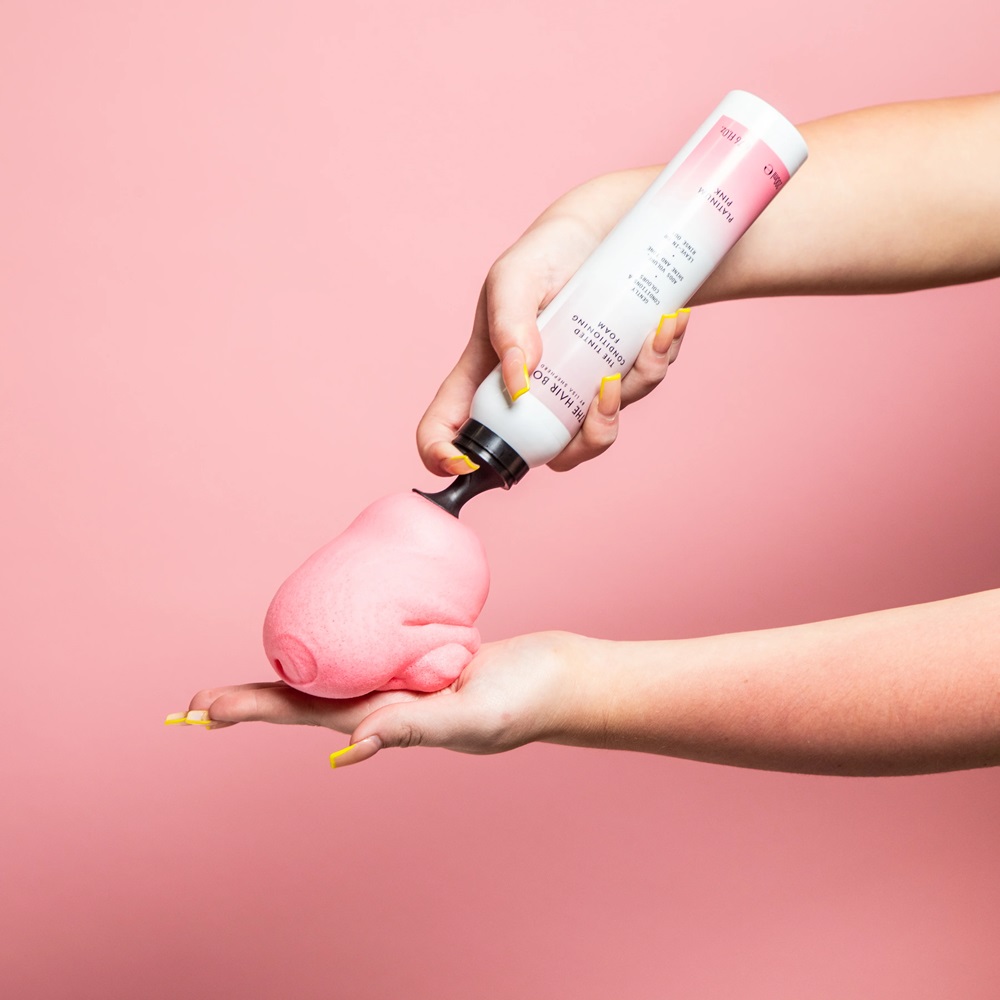 The Hair Boss The Tinted Conditioning Foam tonująca odżywka w piance do włosów blond Platinum Pink, 200 ml