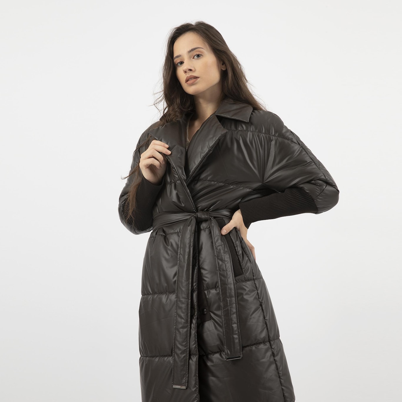 Relaks Długi Brązowy Ortalionowy Płaszcz Damski