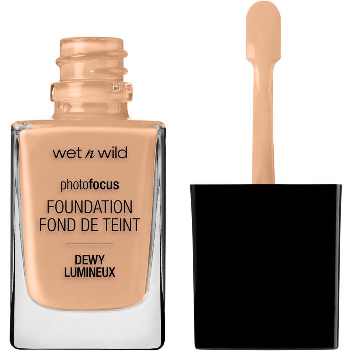 Wet n Wild Photo Focus Dewy Foundation długotrwały podkład do twarzy Classic Beige, 28 ml