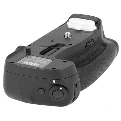 Uchwyt NEWELL Battery Pack MB-D18 do Nikon D850