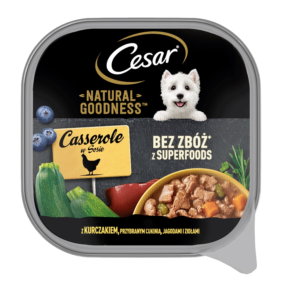 CESAR Natural Goodness tacka 100 g mokra karma pełnoporcjowa dla dorosłych psów z kurczakiem przybranym cukinią, jagodami i ziołami w sosie