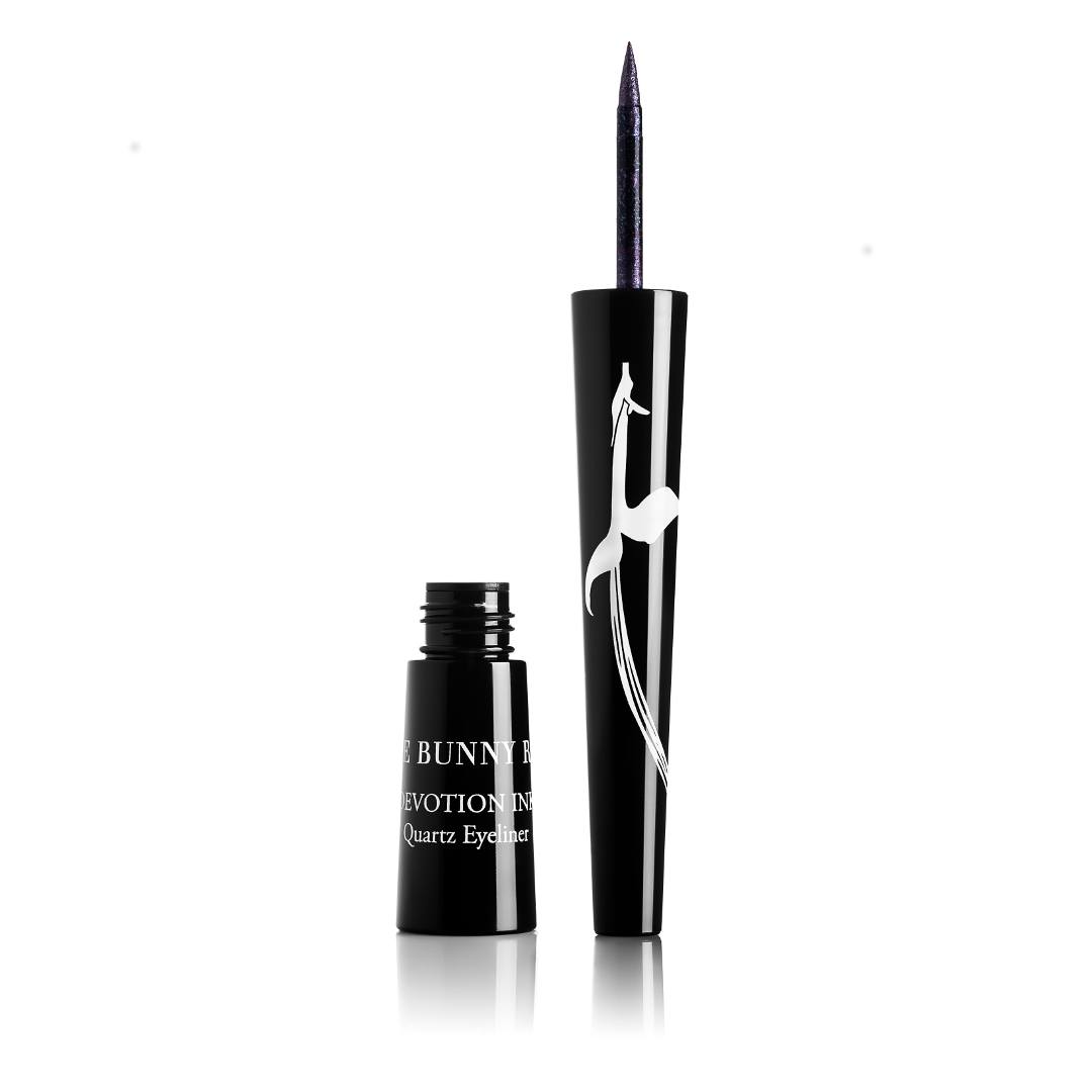Rouge Bunny Rouge Devotion Ink Quartz Eyeliner eyeliner z kryształowymi drobinkami 049 Amethyst Essence, 2,5 ml